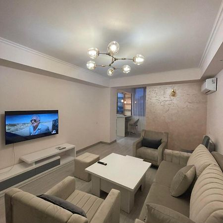 Republic Square Apartment Jerevan Eksteriør bilde