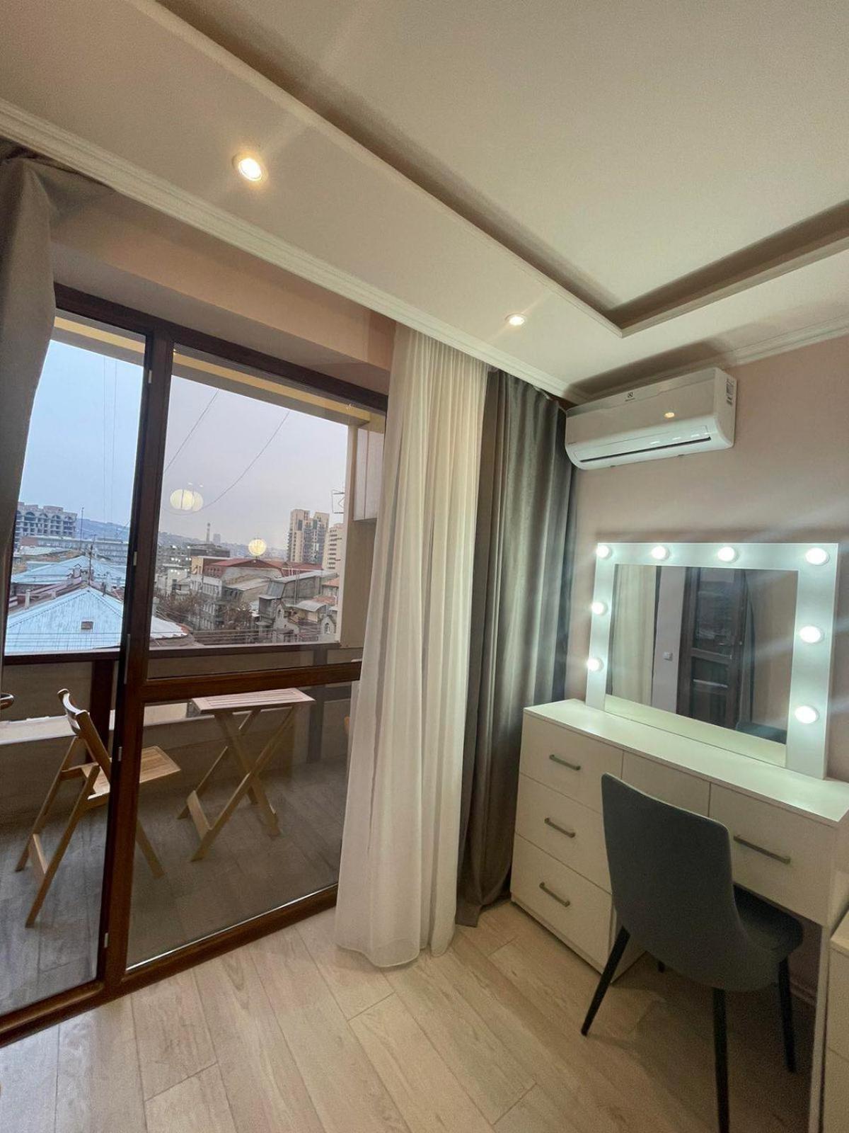 Republic Square Apartment Jerevan Eksteriør bilde